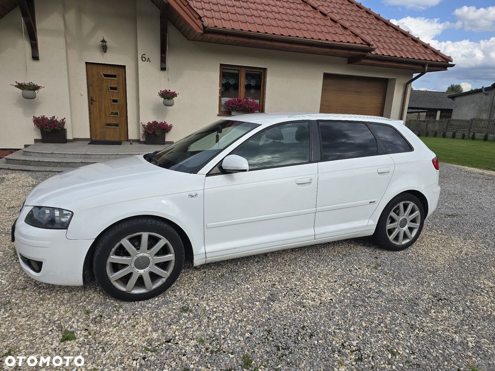 Audi A3 Sportback - 3