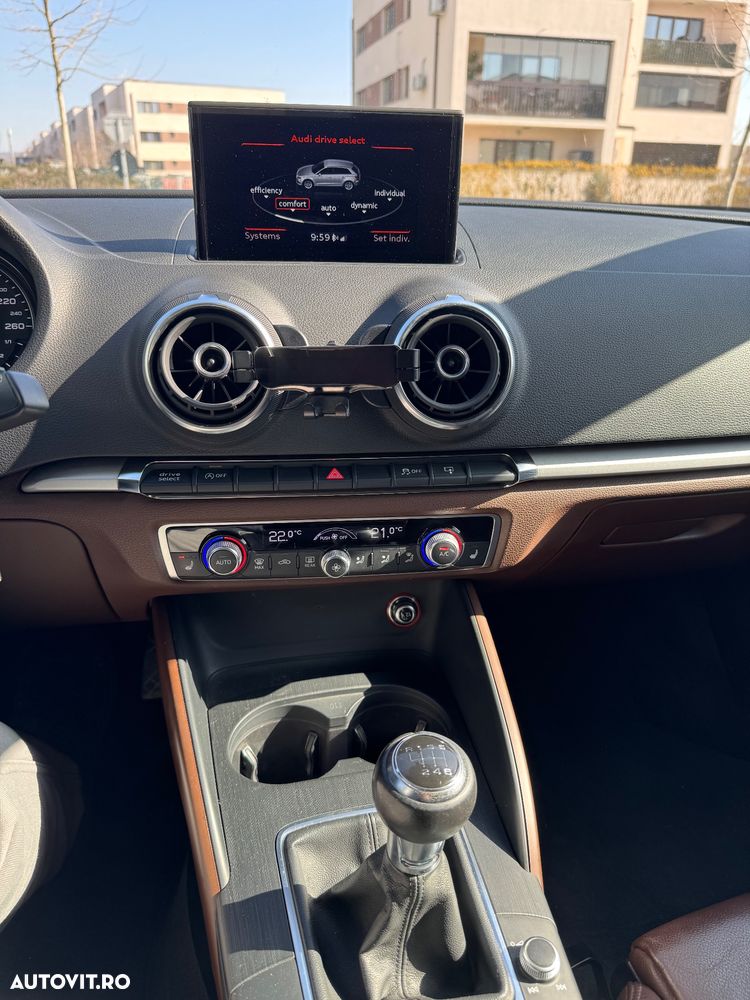 Audi A3 1.6 TDI S line Sportpaket - 5