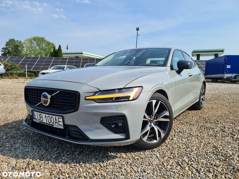 Volvo S60 B5 B AWD Plus Dark - 1