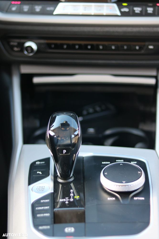 BMW Seria 3 320d xDrive AT MHEV - 16