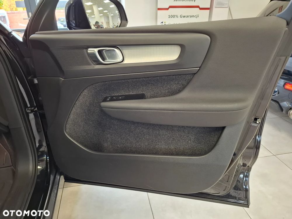 Volvo XC 40 T3 - 22