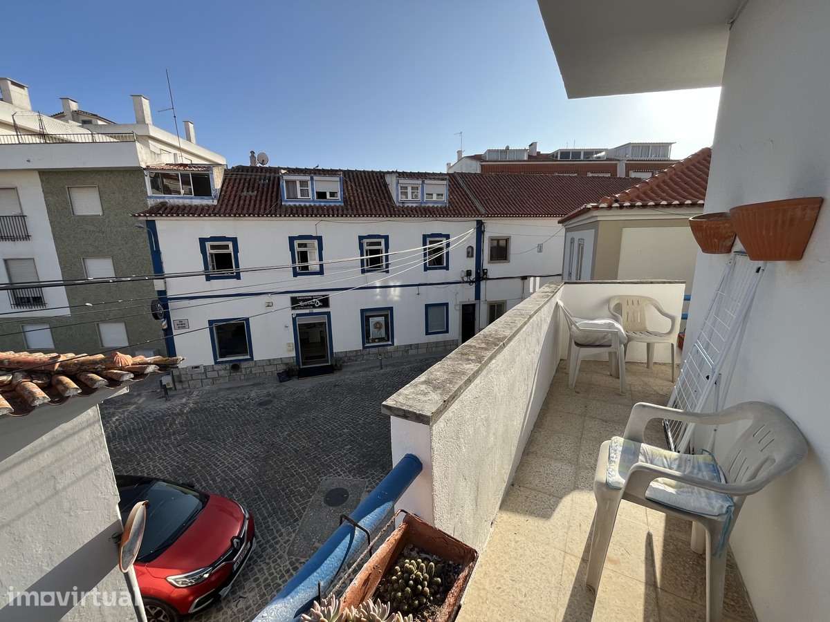 Apartamento T3 Mobilado para Arrendamento – Centro da Vila da Ericeira - Grande imagem: 3/19