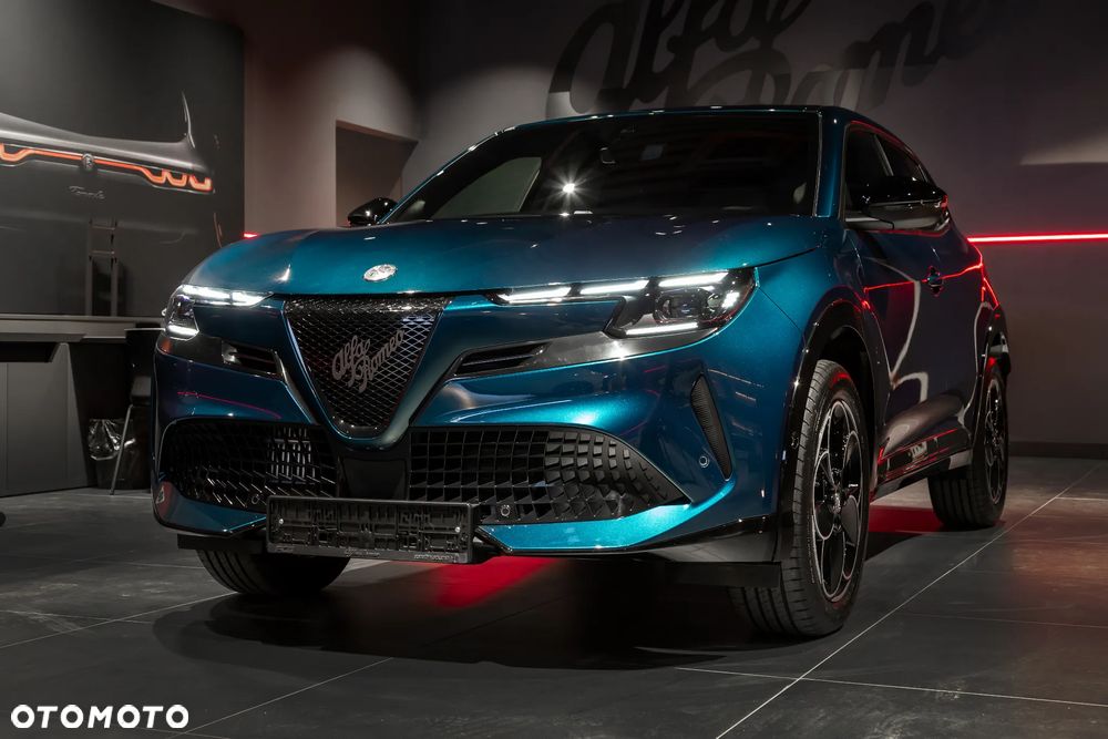 Alfa Romeo Junior 1.2 mHEV Ti eDCT - 3