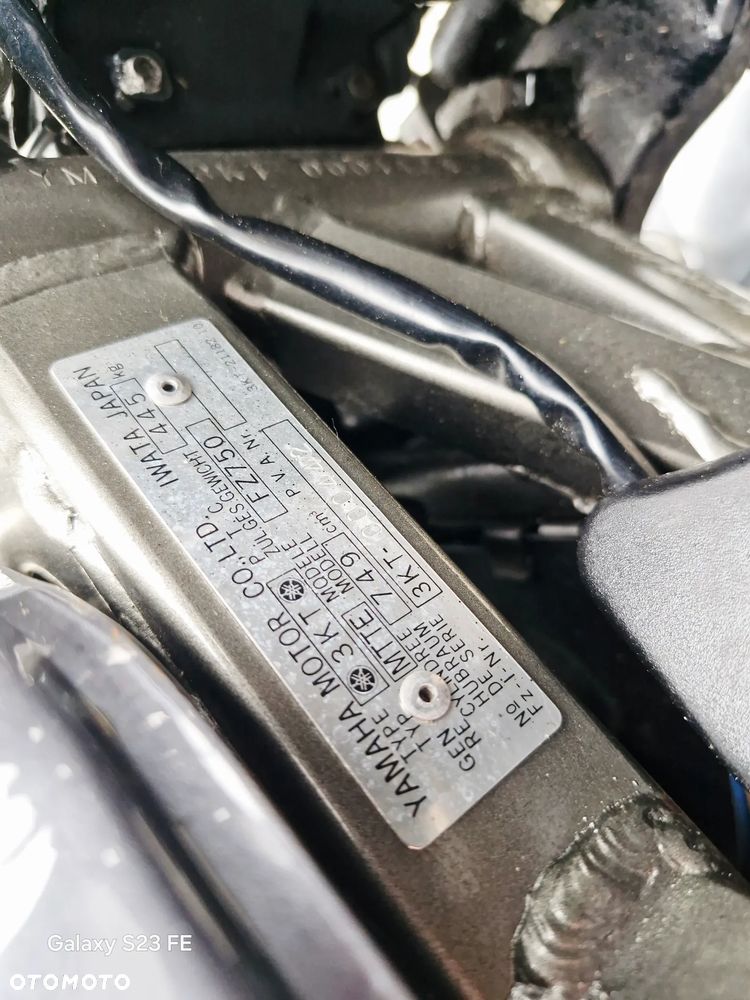 Yamaha FZ - 7