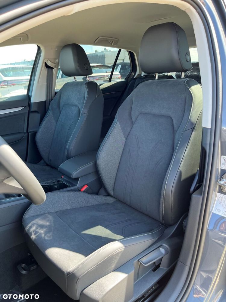 Volkswagen Golf - 9
