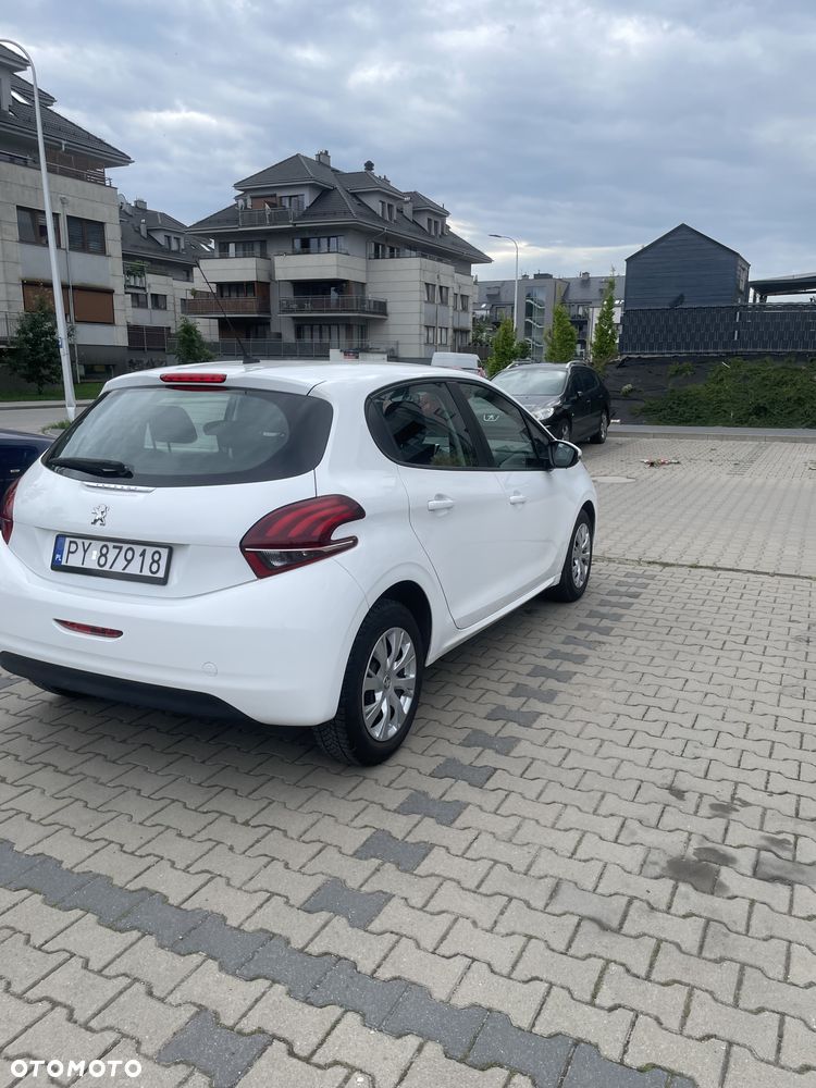 Peugeot 208 - 7
