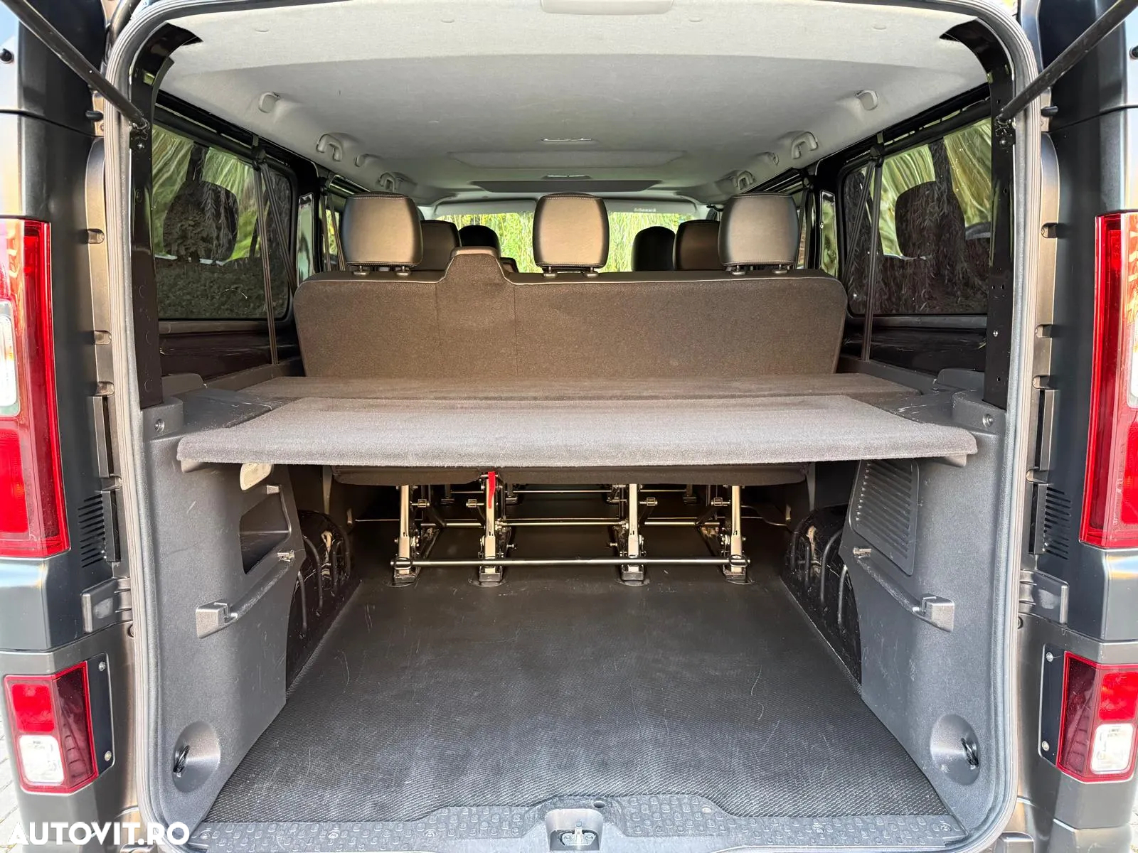 Renault Trafic Combi L2H1 1.6 dCi TT 145 7+1 Expression Plus - 34