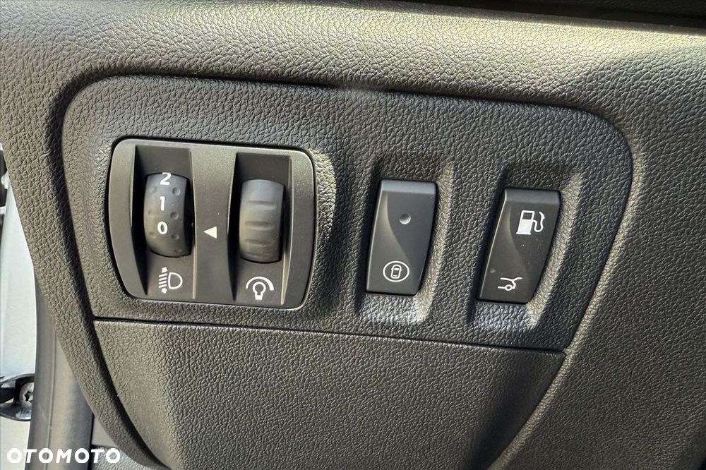 Renault Megane 1.3 TCe Techno EDC - 4