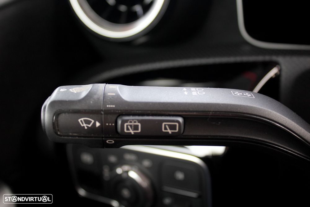 Mercedes-Benz A 160 AMG Line - 24