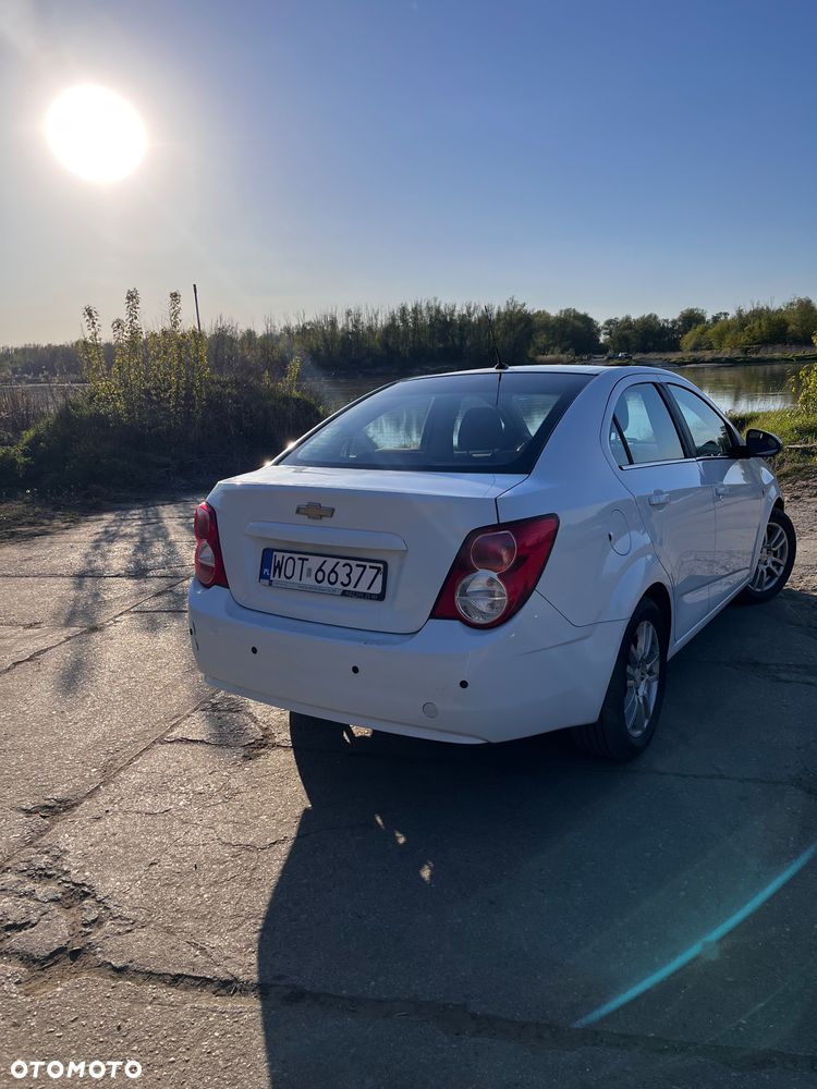 Chevrolet Aveo - 6