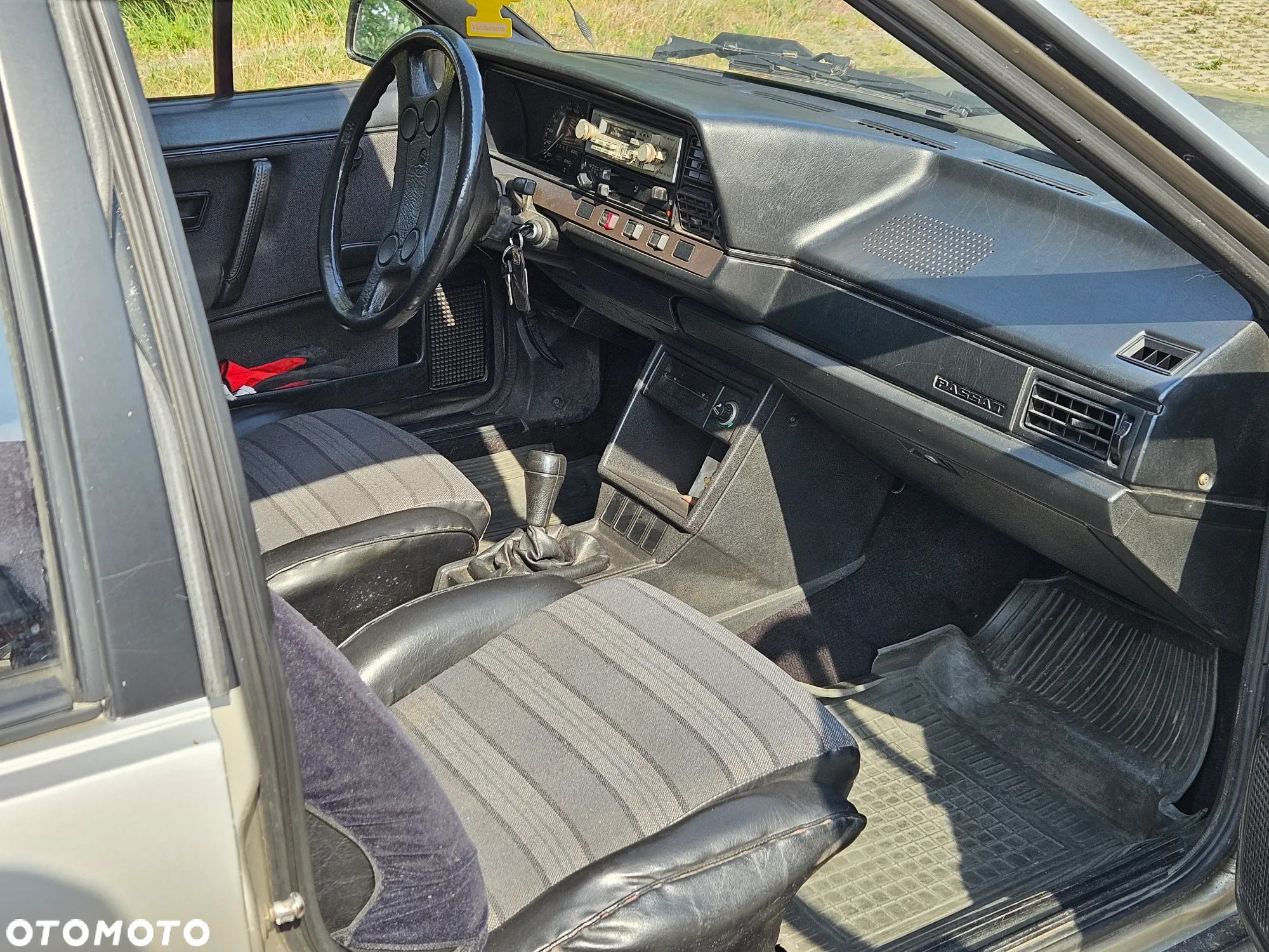 Volkswagen Passat - 13