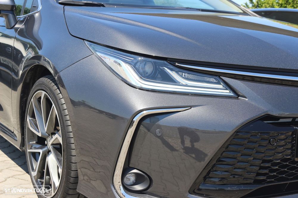 Toyota Corolla SD 1.8 Hybrid Luxury - 8