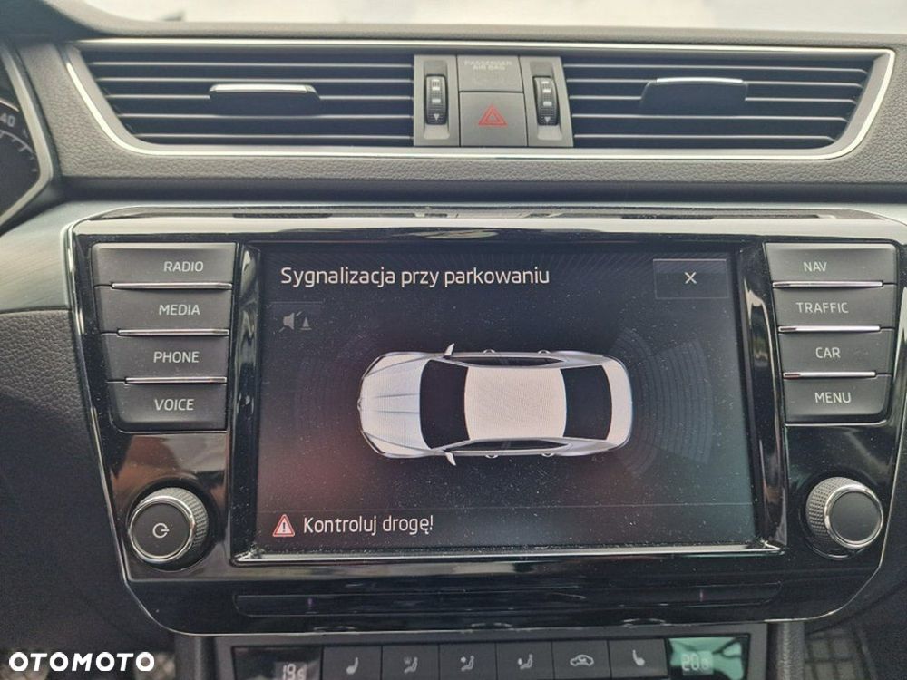 Skoda Superb 2.0 TDI Ambition - 22