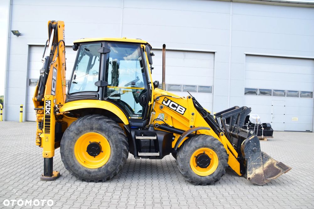 JCB 3CX Sitemaster PLUS TURBO 4x4 Contractor - 12
