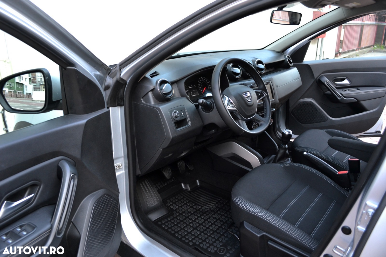 Dacia Duster TCe 130 GPF Prestige jante 17" - 17