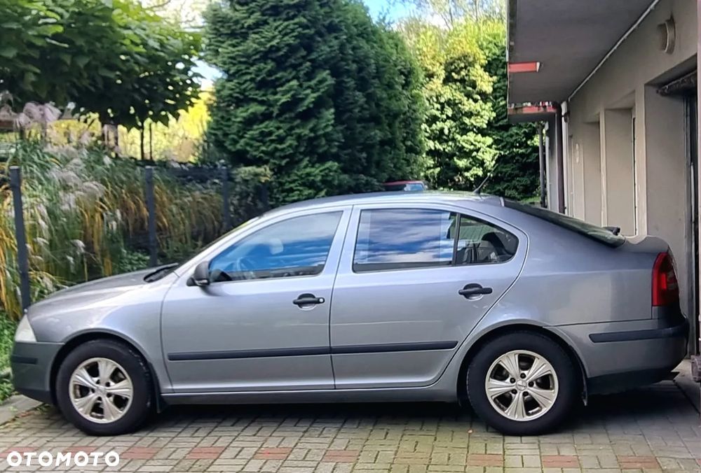 Skoda Octavia 1.6 Tour - 3