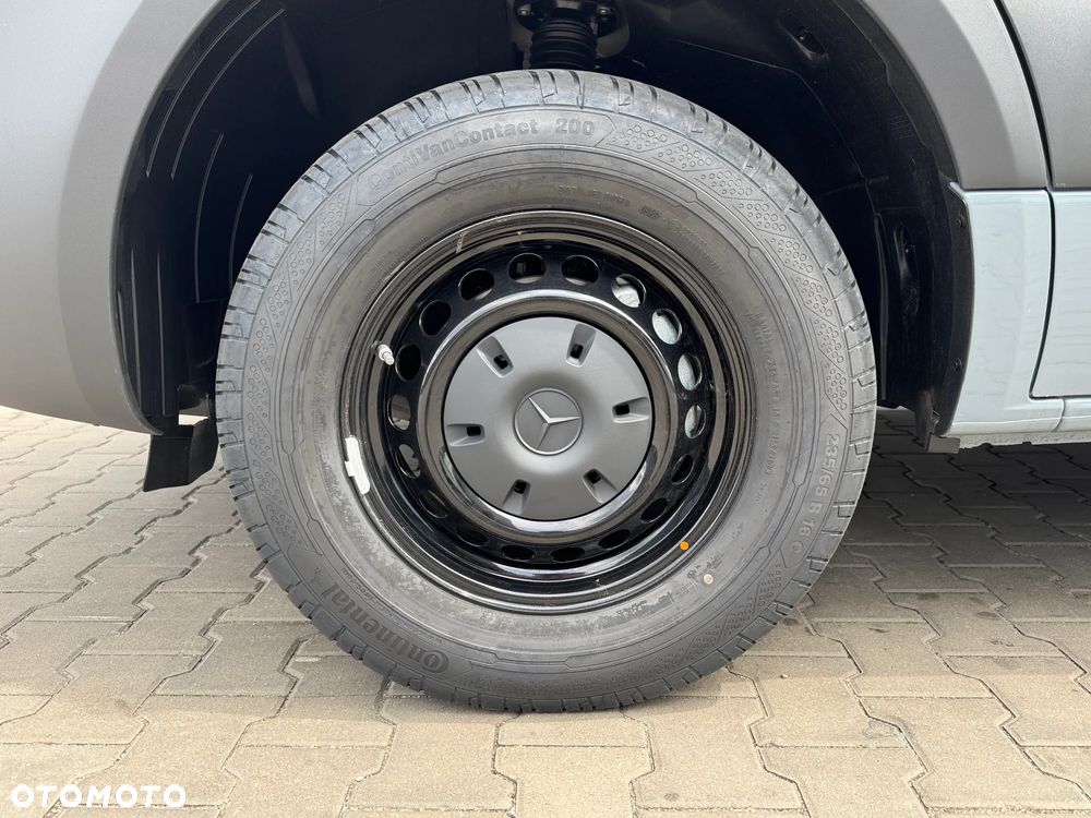 Mercedes-Benz Sprinter - 9