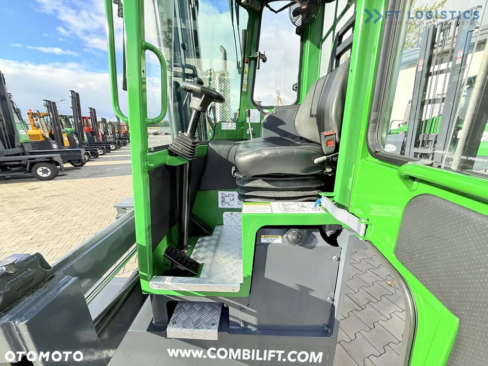 Combilift WÓZEK CZTEROKIERUNKOWY - WIELOKIERUNKOWY / C3000 / DIESEL / DUPLEX 4200MM / WOLNY SKOK / SZEROKI POZYCJONER WIDEŁ / PEŁNA KABINA / STAN IDEALNY / Szeroka oferta wózków czterokierunkowych i bocznych, dopasowanych do różnorodnych potrzeb i zastosowań - 10