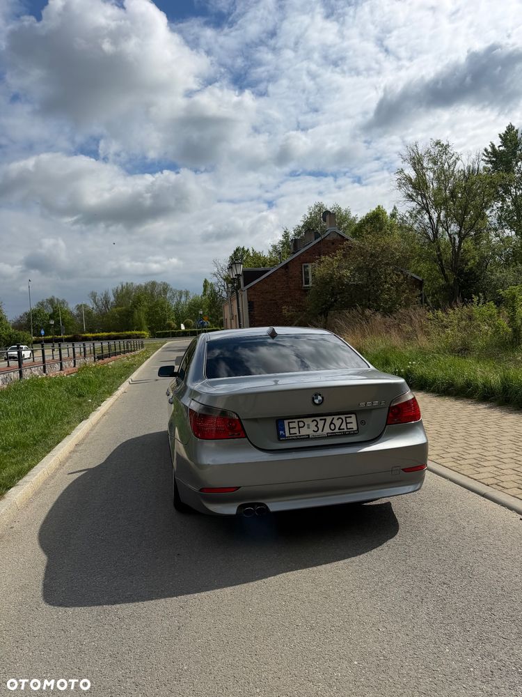 BMW Seria 5 525d - 1