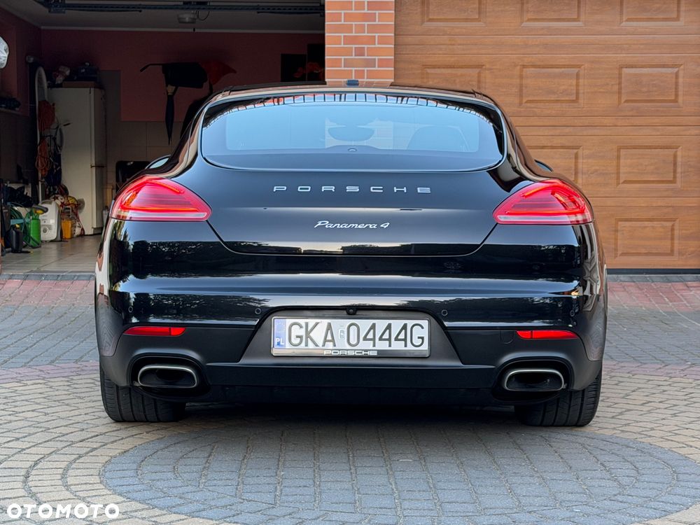 Porsche Panamera - 8