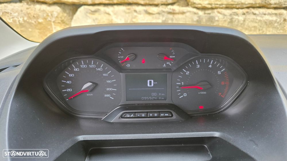 Peugeot Partner 1.6 BlueHDi L1 Premium 3L - 16