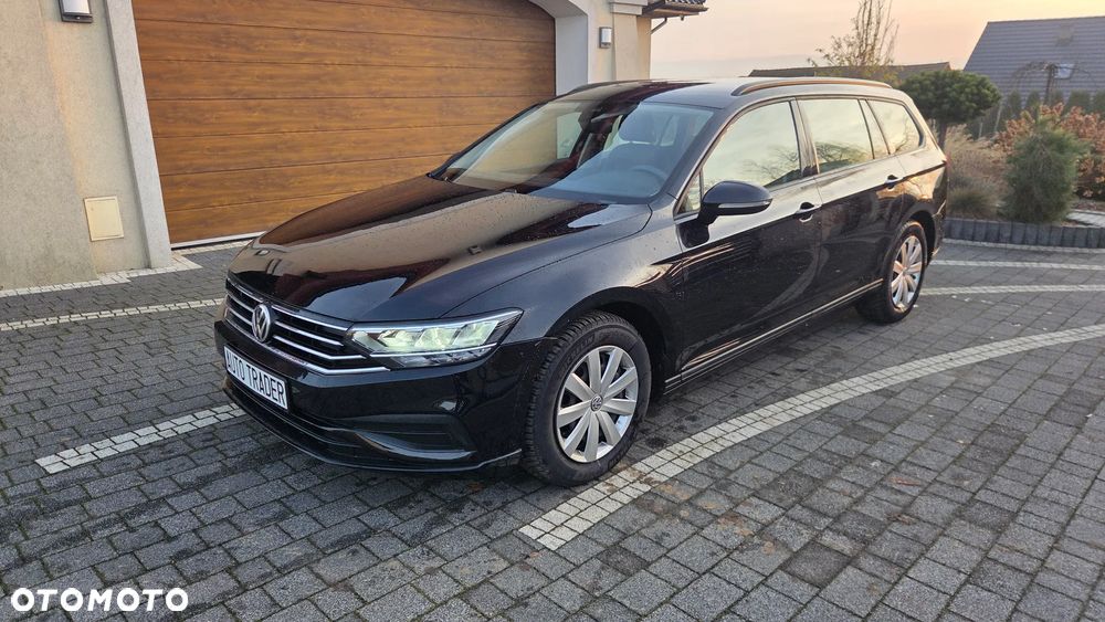 Volkswagen Passat 1.6 TDI SCR DSG Business - 1