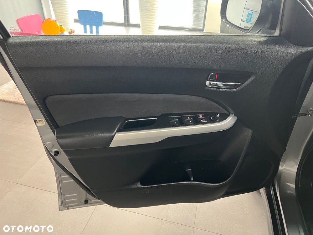 Suzuki Vitara - 21