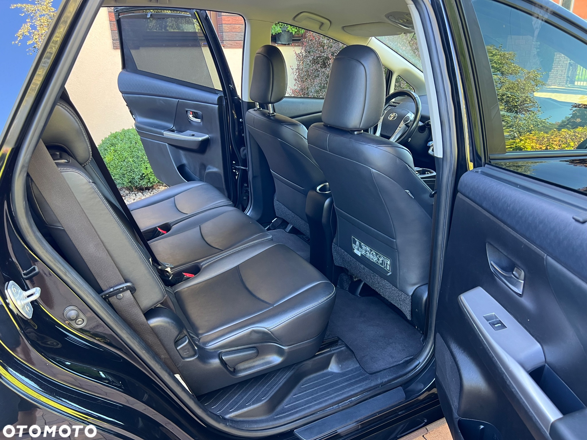 Toyota Prius+ (Hybrid) Comfort - 18