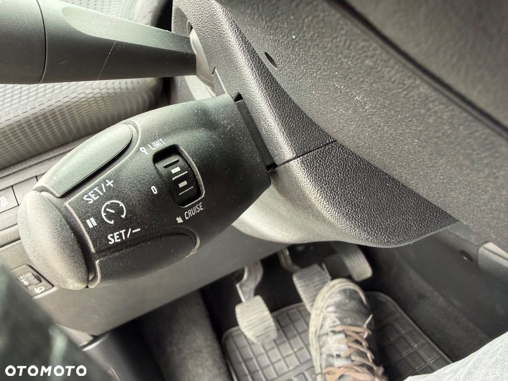 Peugeot 2008 PureTech 82 Style - 25