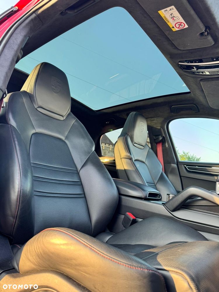 Porsche Cayenne - 11