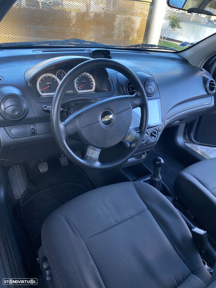 Chevrolet Aveo 1.2 LS - 11