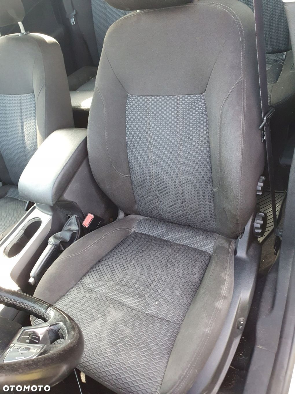 fotel lewy kierowcy FORD MONDEO MK4 1.8TDCI 08r. KOMBI europa - 1