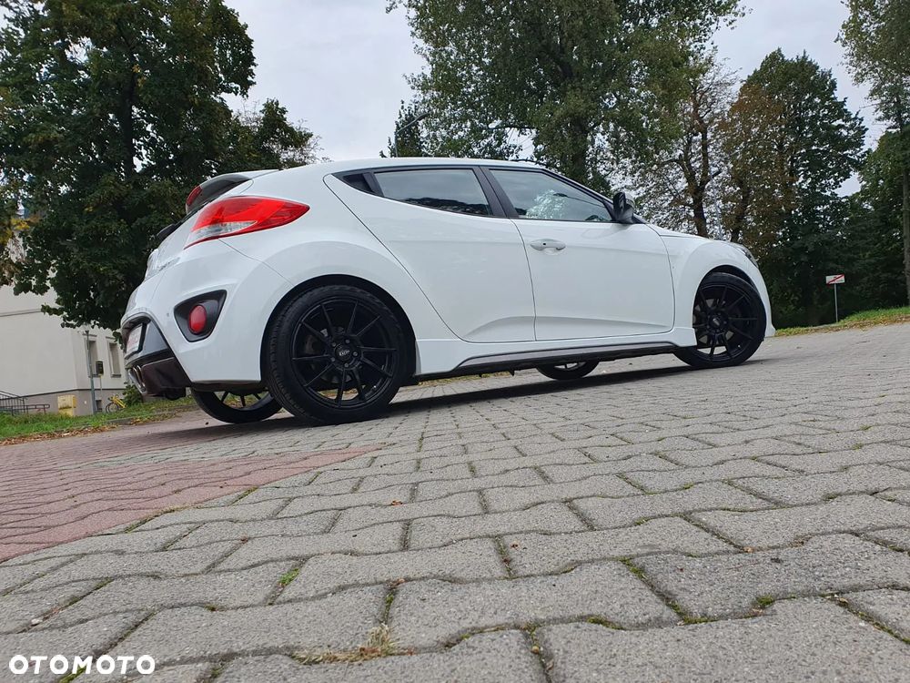 Hyundai Veloster 1.6 Turbo Premium - 22
