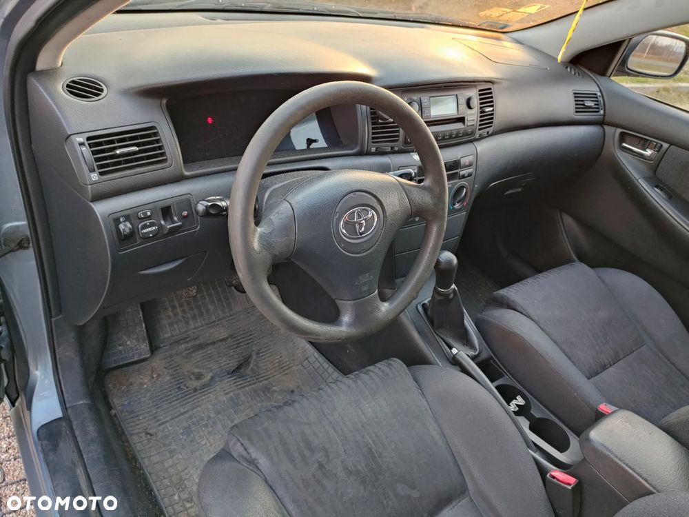 Toyota Corolla 1.4 VVT-i Base - 8