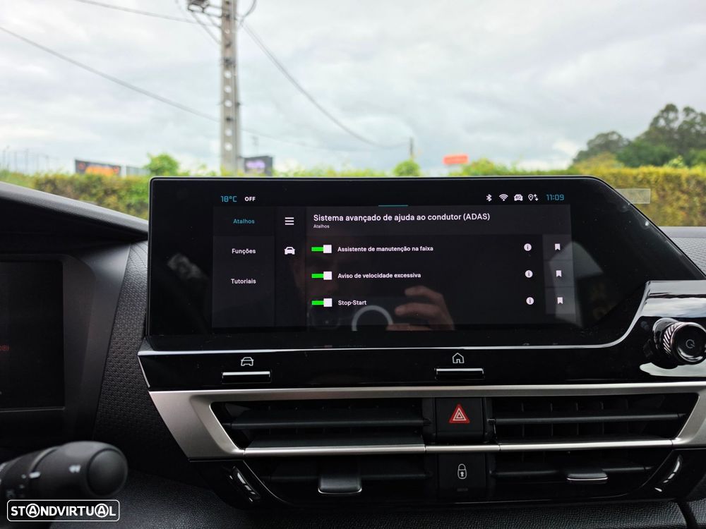 Citroën C4 1.2 PureTech Shine EAT8 - 24
