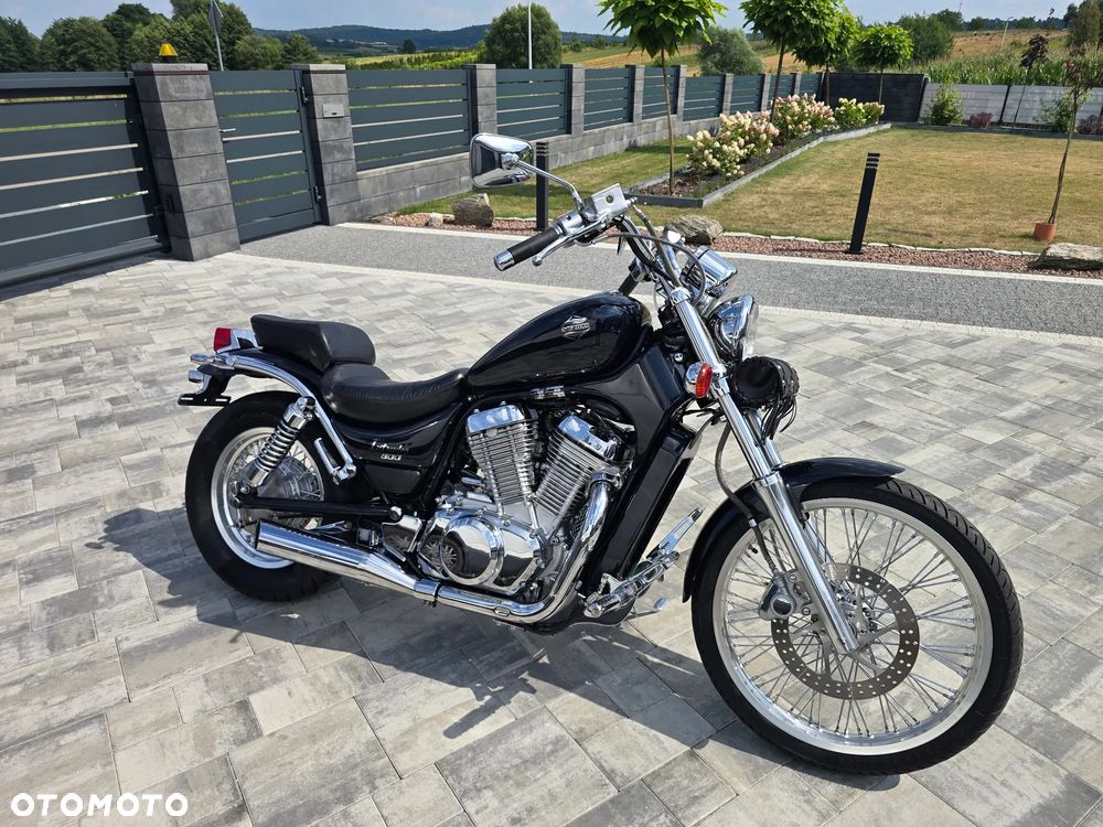 Suzuki VS - 19