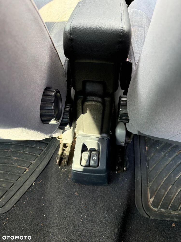 Renault Megane 1.6 RXE 16V - 15