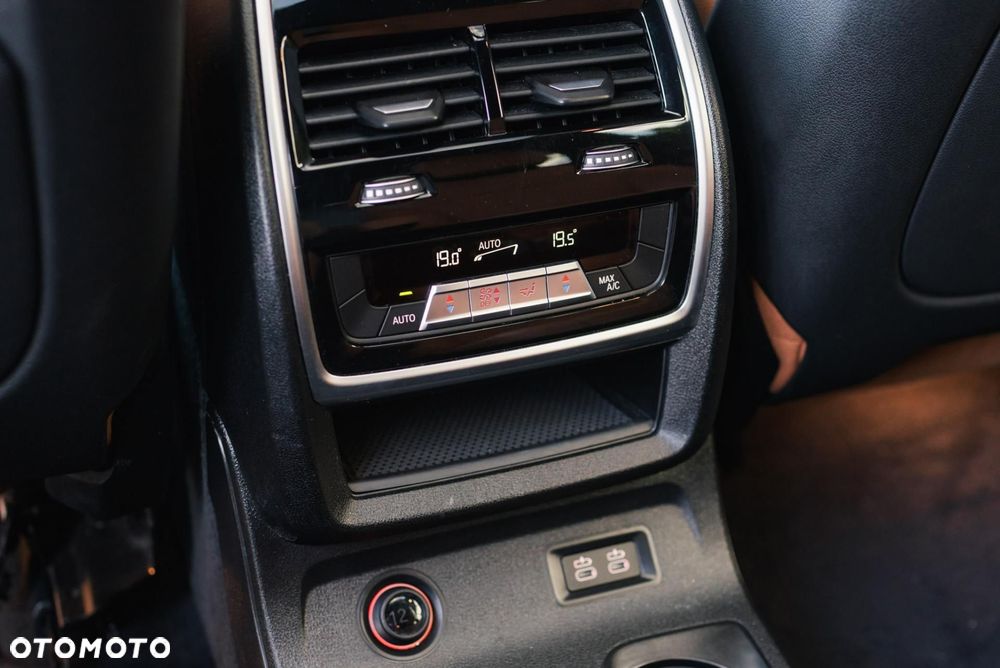 BMW X7 xDrive30d sport - 35