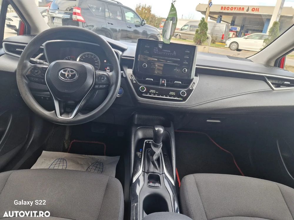 Toyota Corolla Sedan 1.8 HSD Business - 11