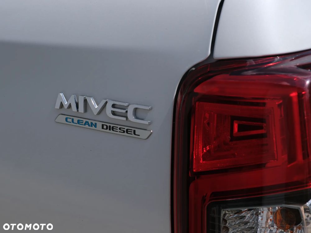 Mitsubishi L200 - 14