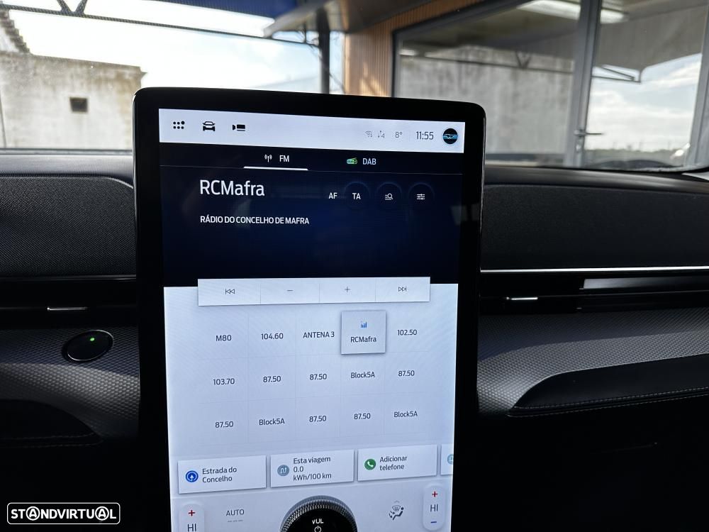 Ford Mustang Mach-E Standard - 31