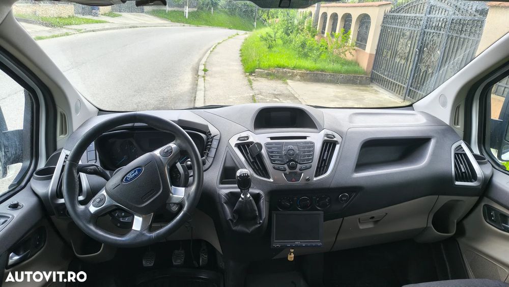 Ford Transit Custom LWB Combi Van Trend - 9