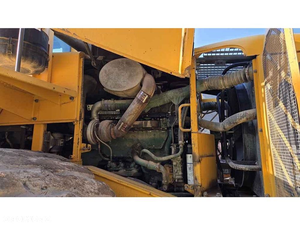 Volvo L220 - 9