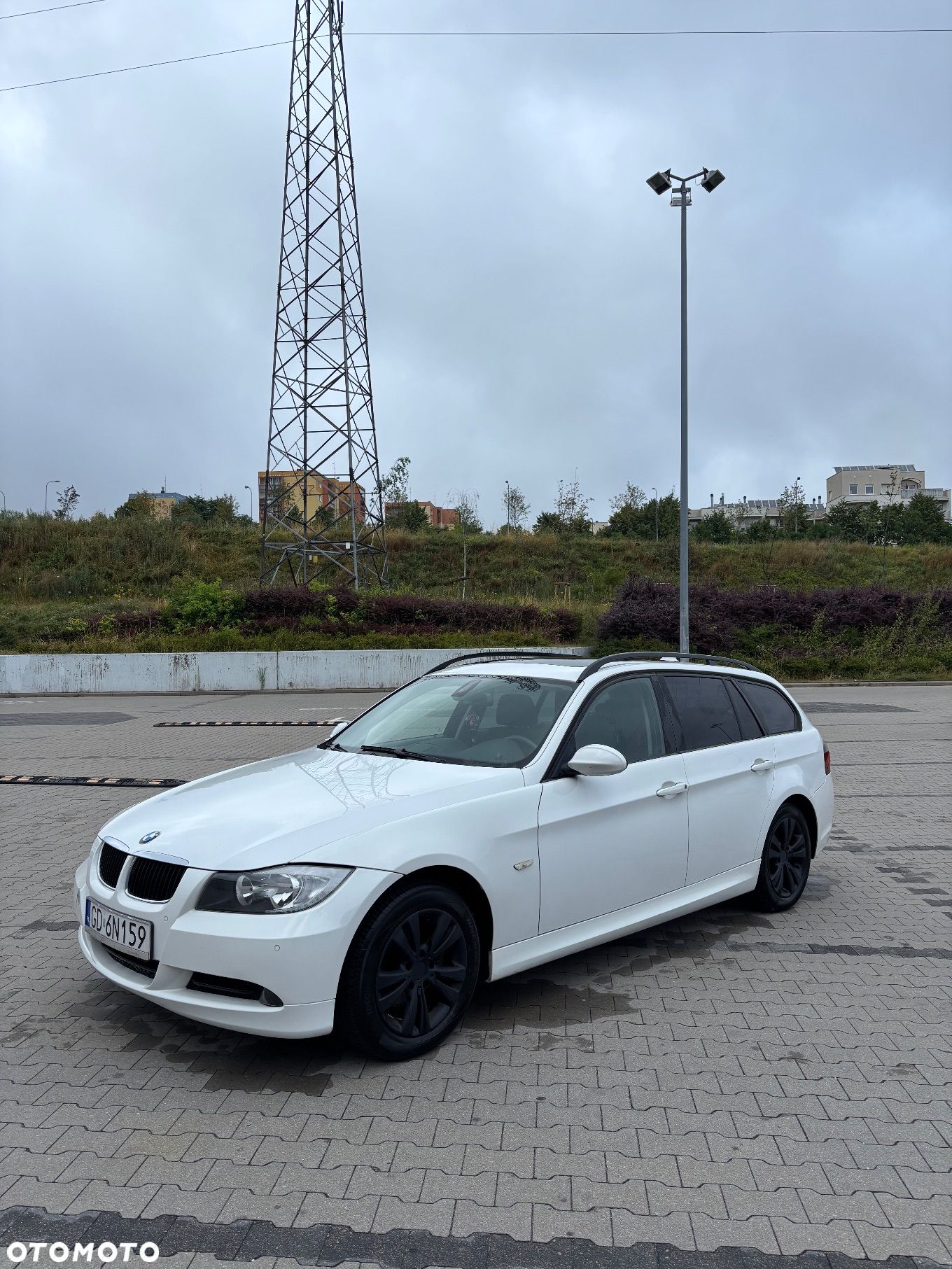 BMW Seria 3 318i - 1
