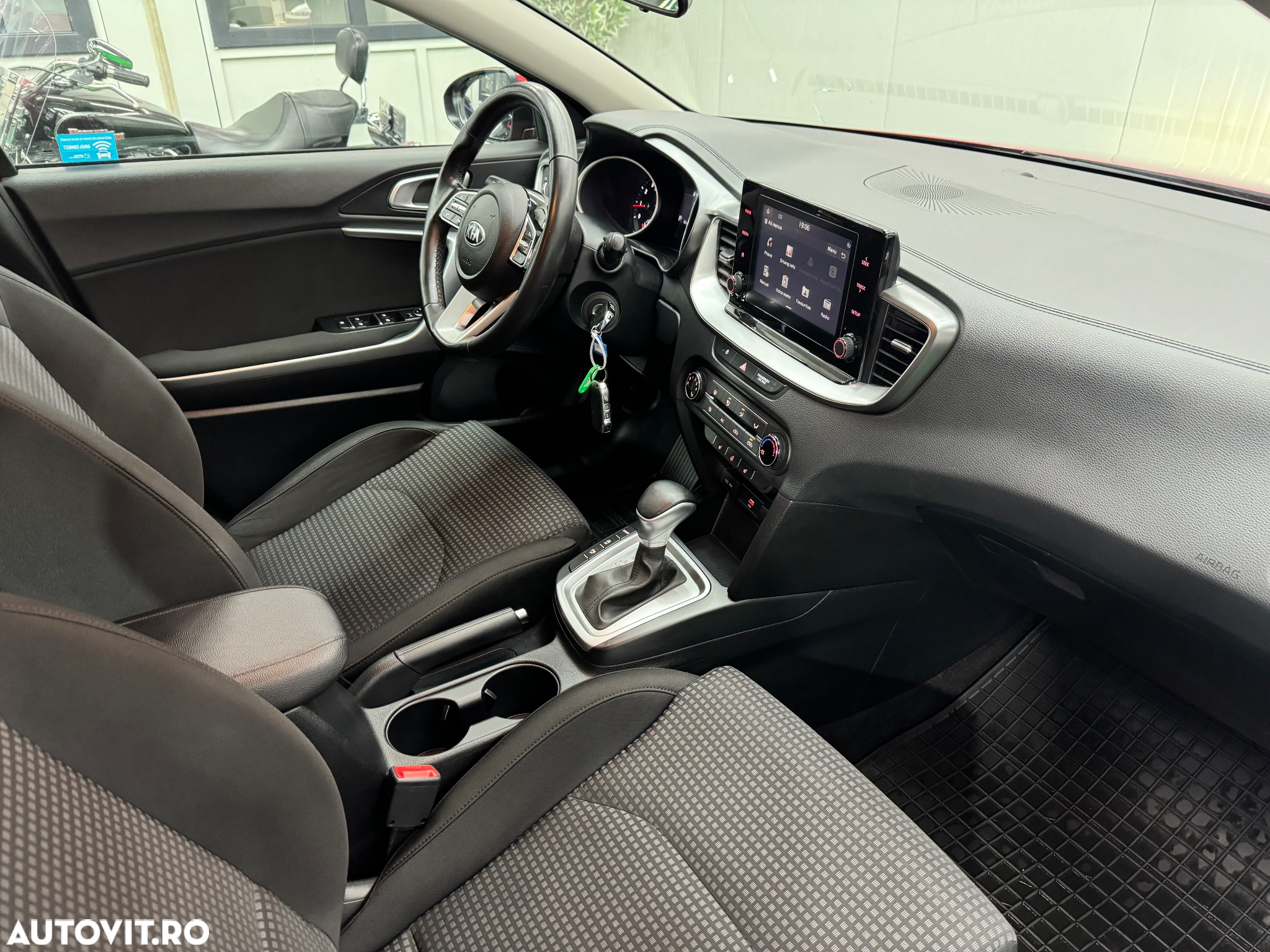 Kia Ceed 1.5 T-GDI 7DCT MHEV Best+ - 19
