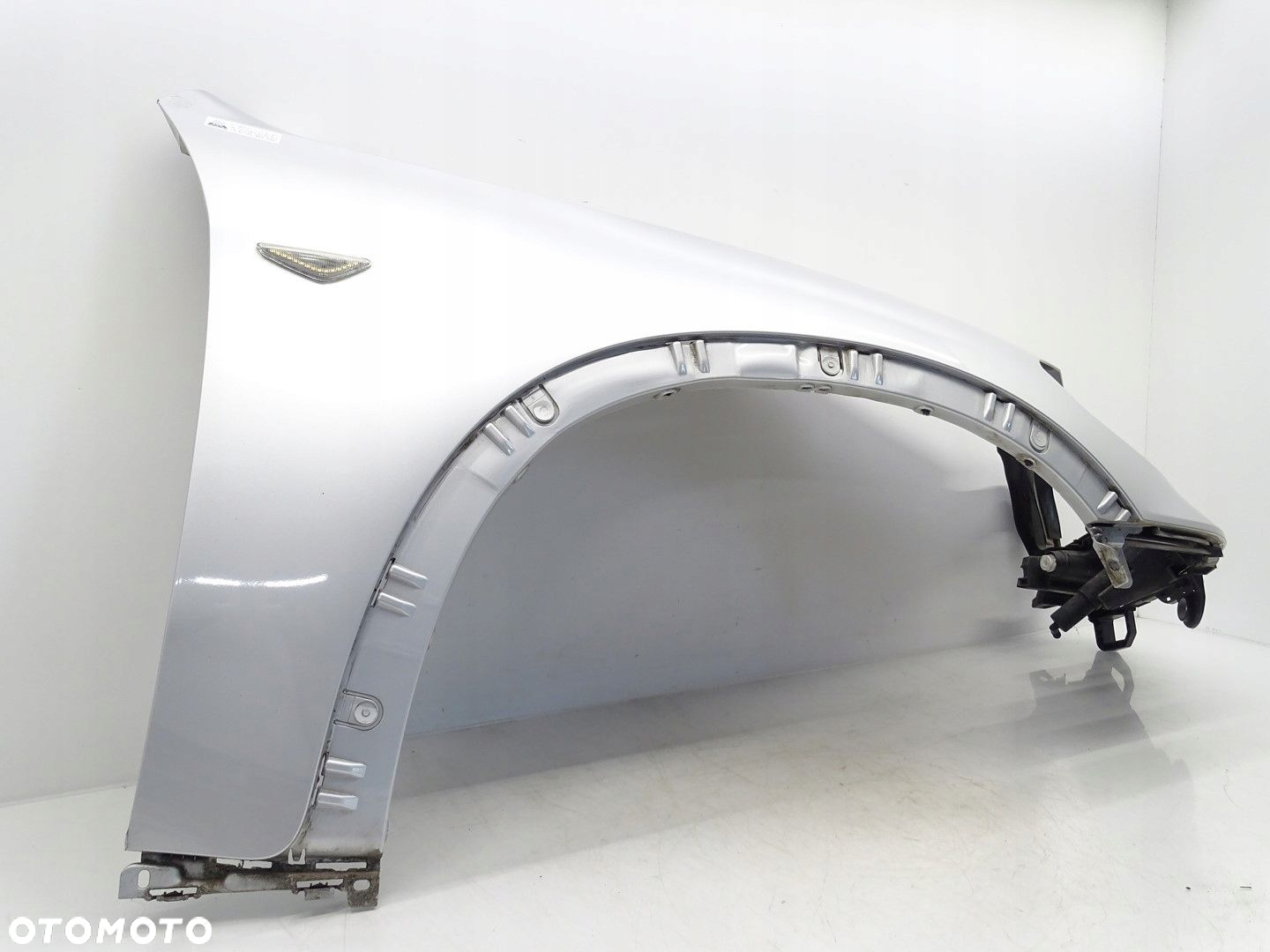 BŁOTNIK PRAWY PRZÓD PRZEDNI BMW X5 E70 LIFT / LCI TITANSILBER METALLIC 354 - 3