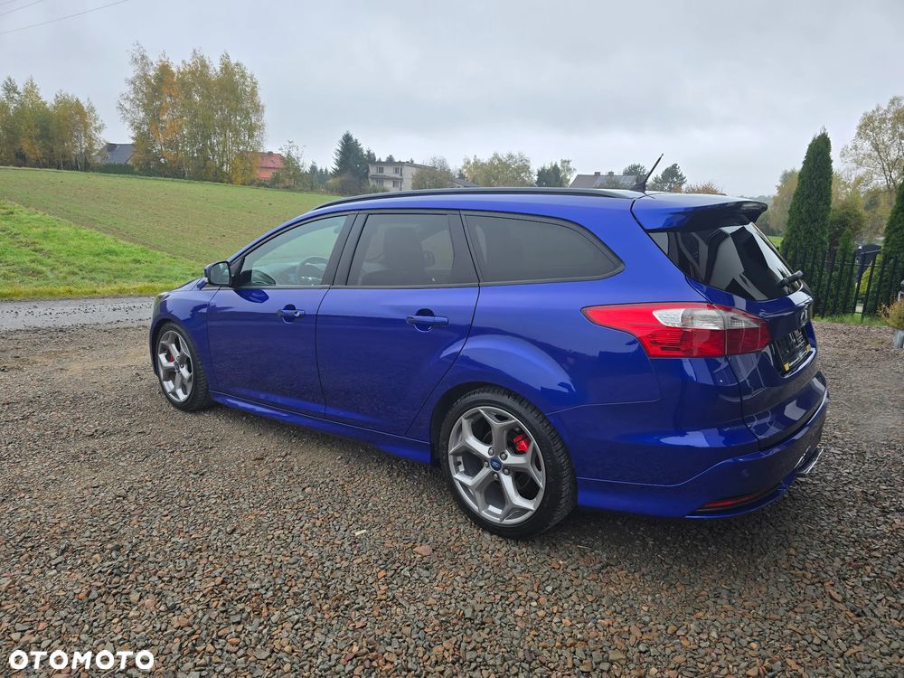 Ford Focus - 4