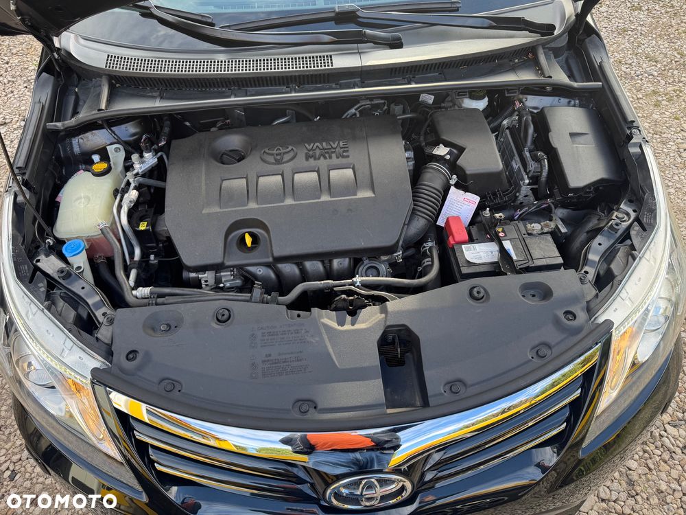Toyota Avensis 1.8 Executive - 36