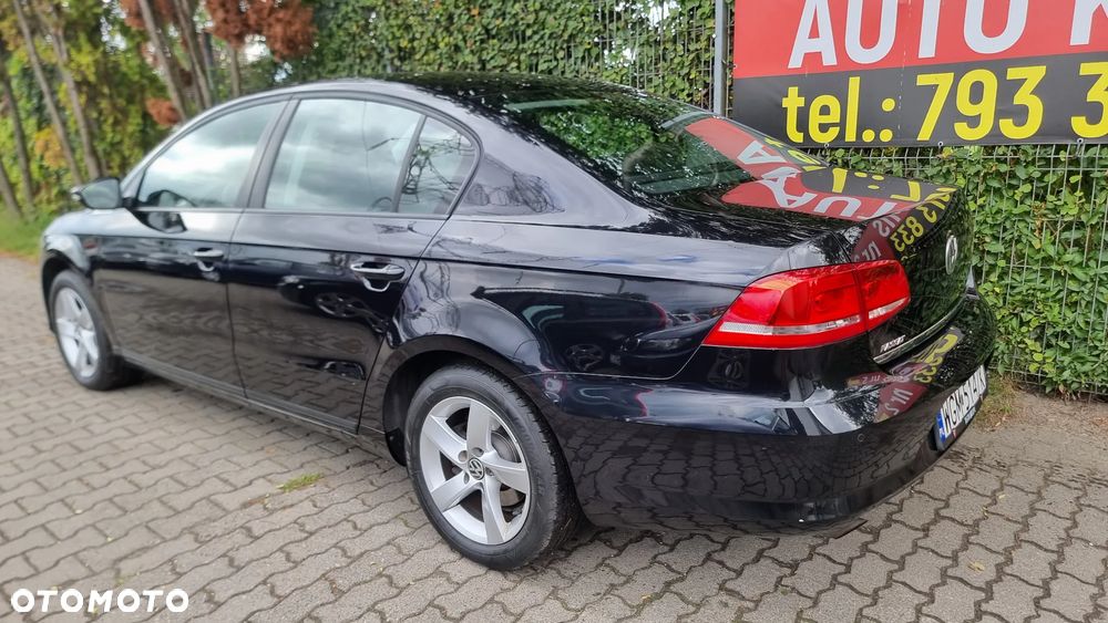 Volkswagen Passat - 27