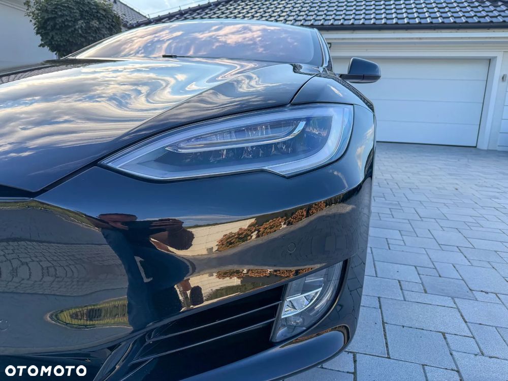 Tesla Model S Performance - 17